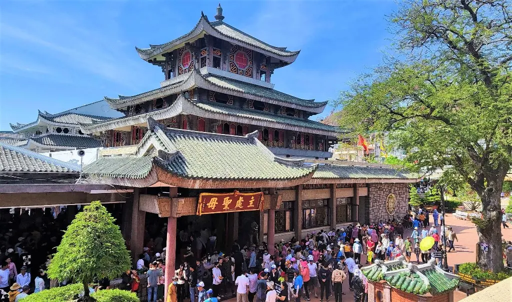 Miếu Bà Chúa Xứ