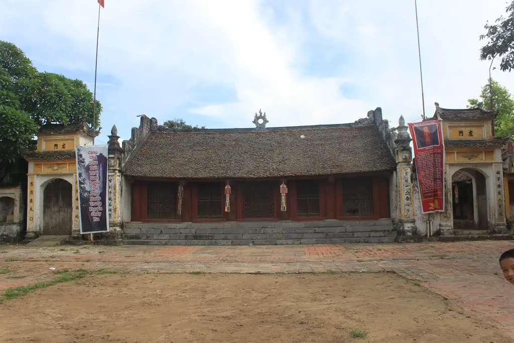 Tam quan Chùa Đại Bi