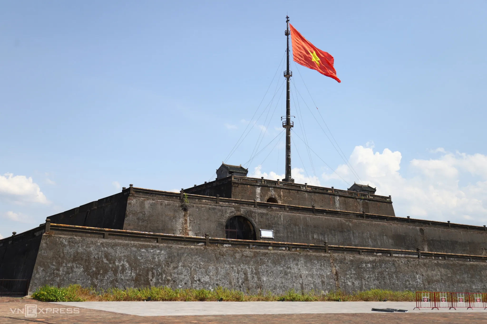 Cảnh quan Kỳ Đài Huế