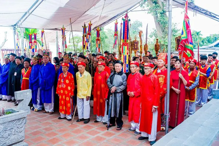 Đội nghi lễ Hội đình Thạch Lỗi