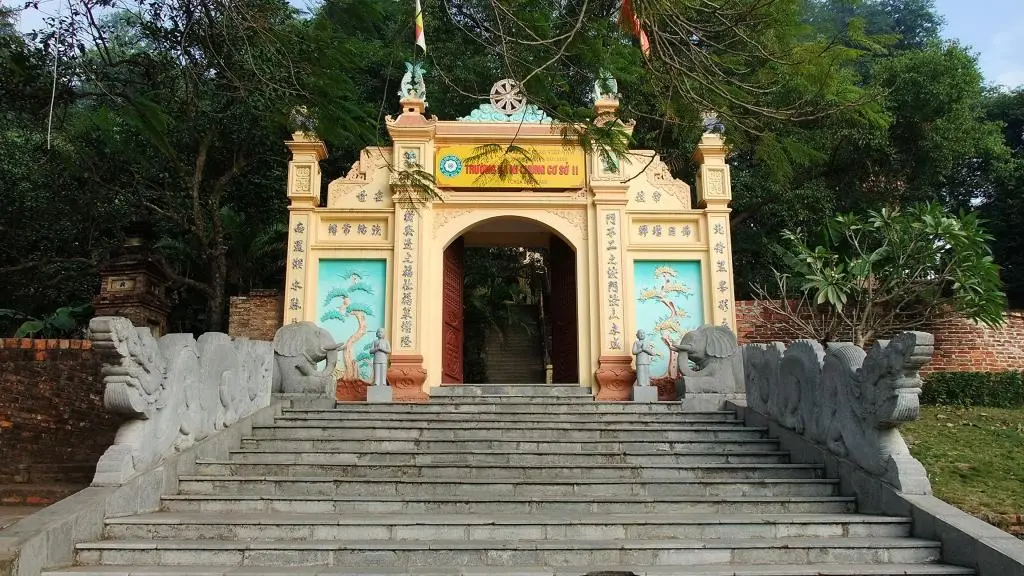Cổng Chùa Thiên Tâm