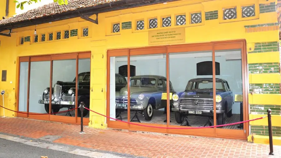 Ba chiếc ô tô dùng phục vụ Chủ tịch Hồ Chí Minh