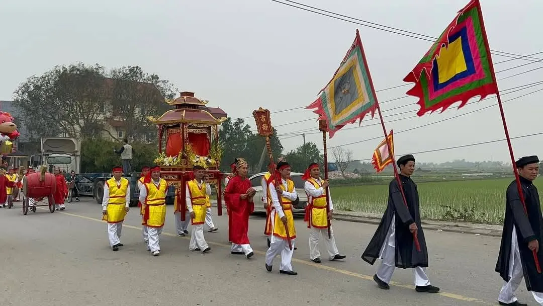 Lễ rước kiệu tại Lễ hội Tam Tảo