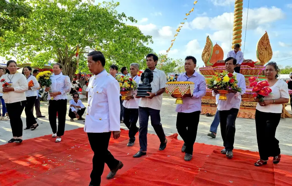 Dâng lễ Lễ hội Phước Biển