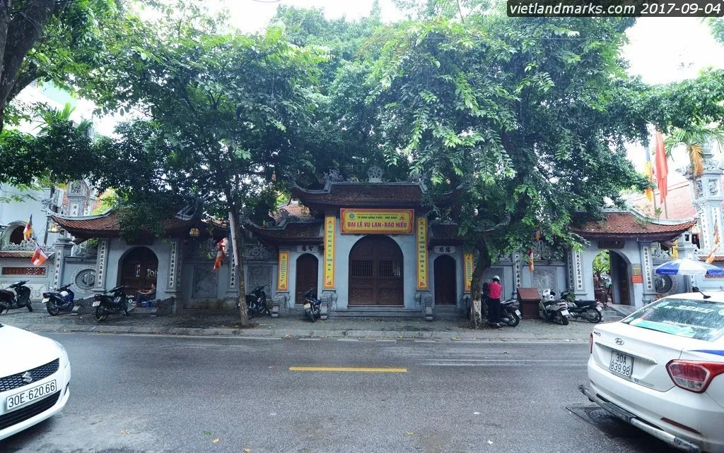 Cổng Chùa Hòe Nhai