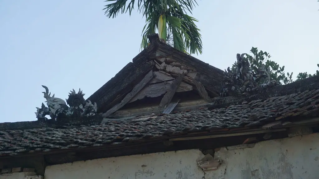 Kiến trúc mái Miếu Ngọc Tảo