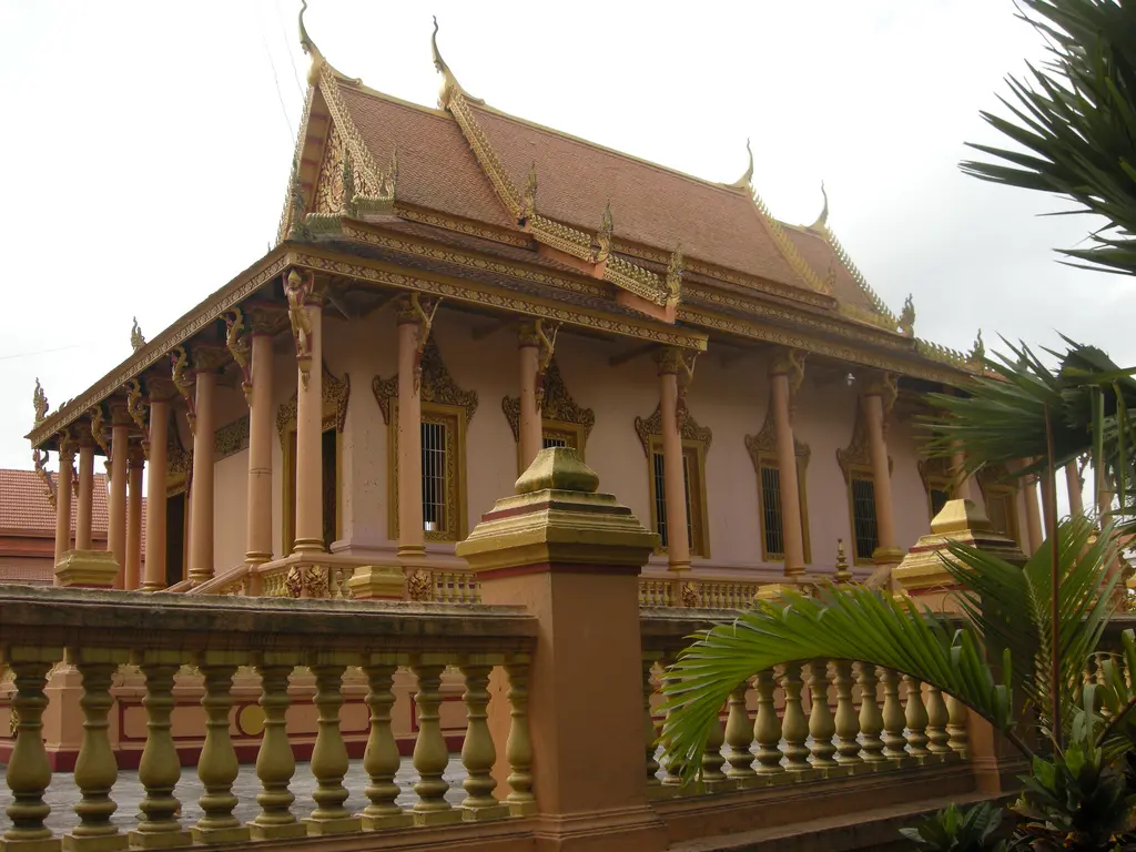 Tam quan Chùa Kh'leang