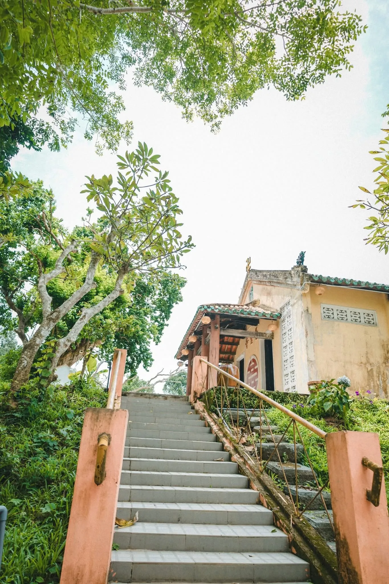 Không gian bình yên tại Chùa Giác Linh (Chùa Dơi)