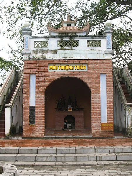 Mẫu Thượng Thiên tại Đền Mẫu Âu Cơ