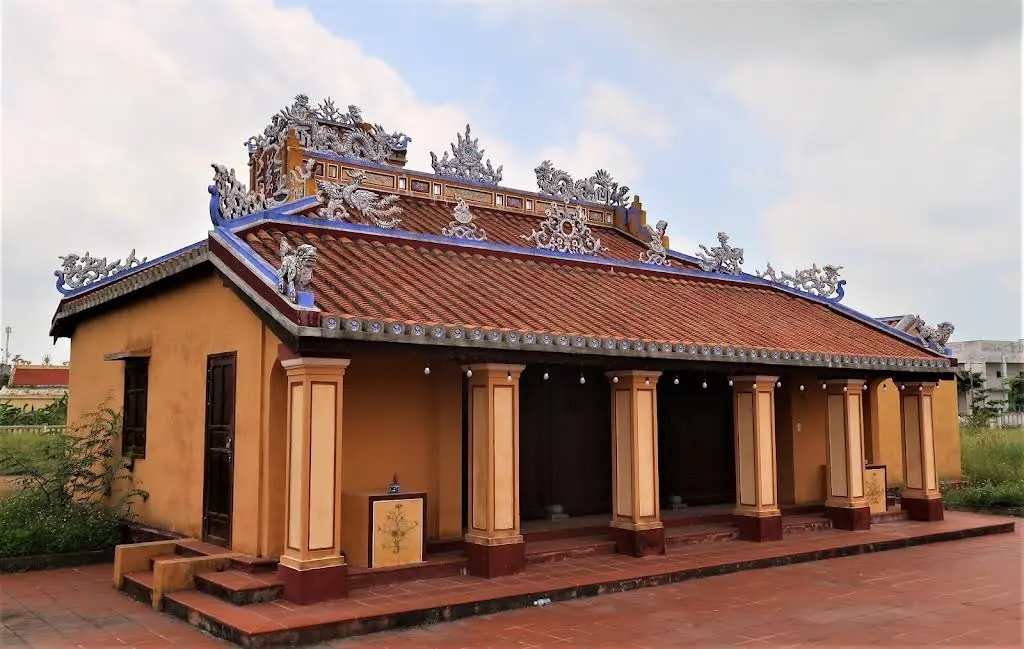 Hình ảnh khu di tích Đình làng Lỗ Giáng