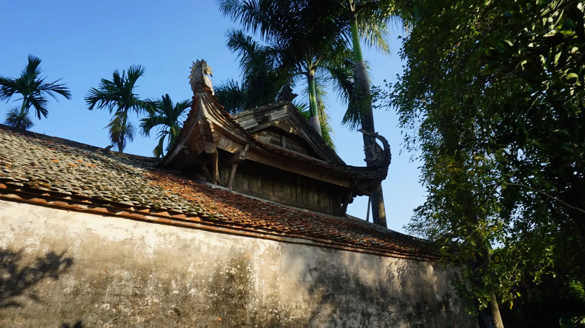 Kiến trúc mái Miếu Ngọc Tảo