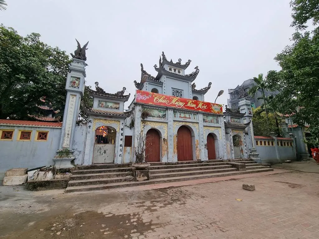 Không gian cảnh quan bên ngoài di tích Chùa Ngọc Trục (Đại Phúc tự)
