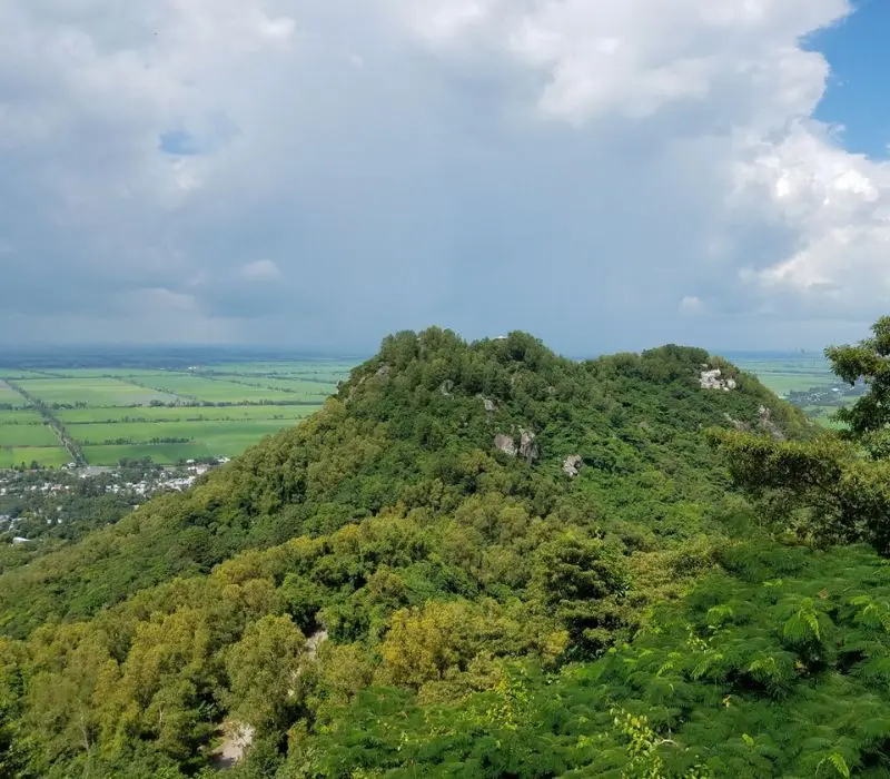Núi Ba Thê là trung tâm của Di tích Óc Eo - Ba Thê