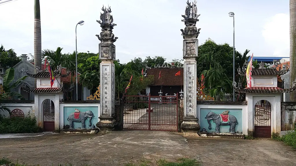 Cổng Đình Phú Đa