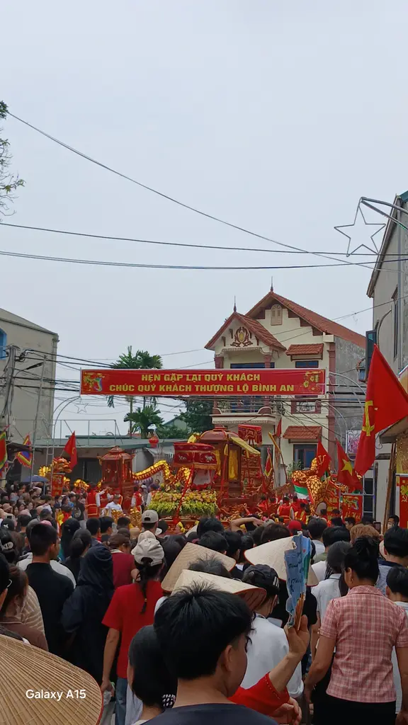Không khí lễ hội làng Bài Trượng