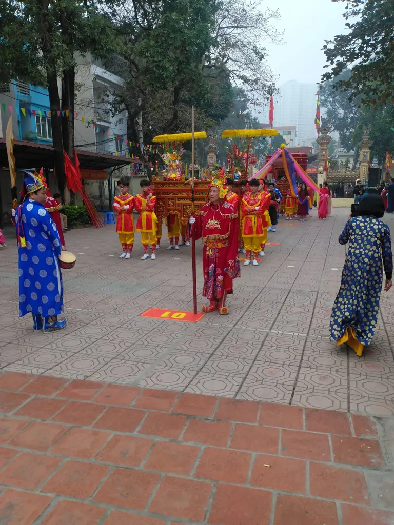 Đội nghi lễ tại Hội đình Mộ Lao