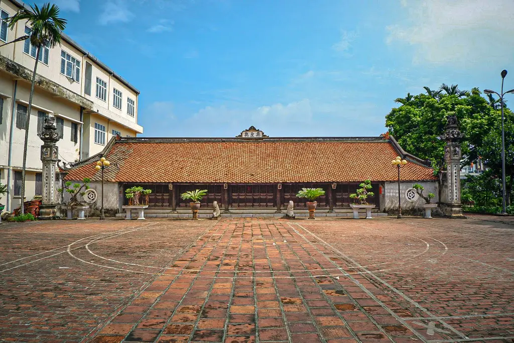 Toàn cảnh Chùa Mui