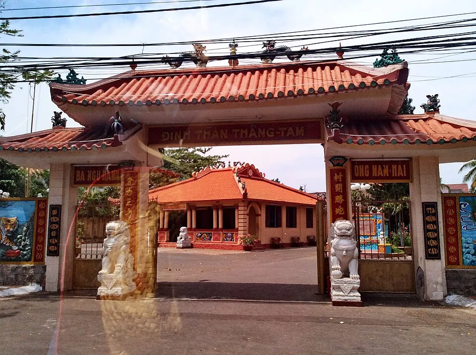 Cổng Đình Thắng Tam