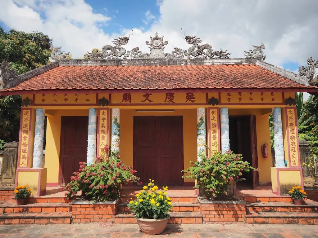 Không gian cảnh quan di tích Văn Miếu Diên Khánh