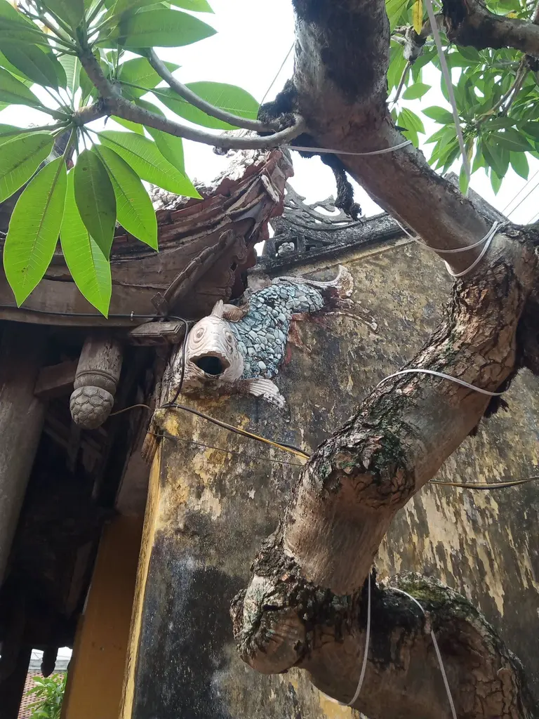 Mái đao đình làng Cống Xuyên.