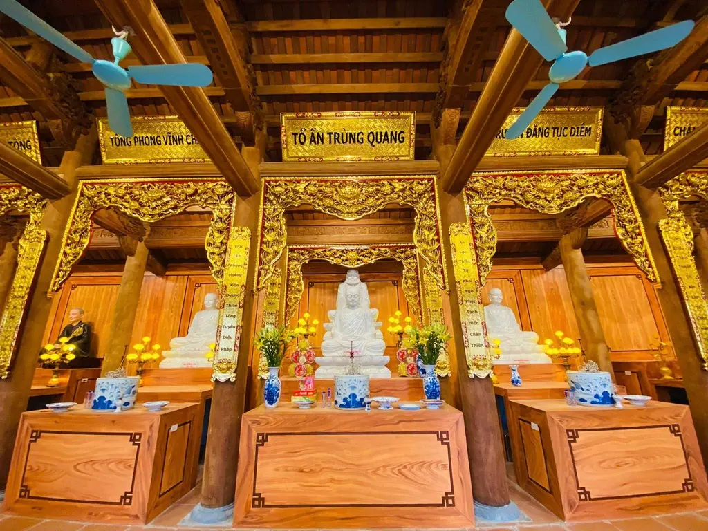 Hình ảnh bên trong Chùa An Lạc