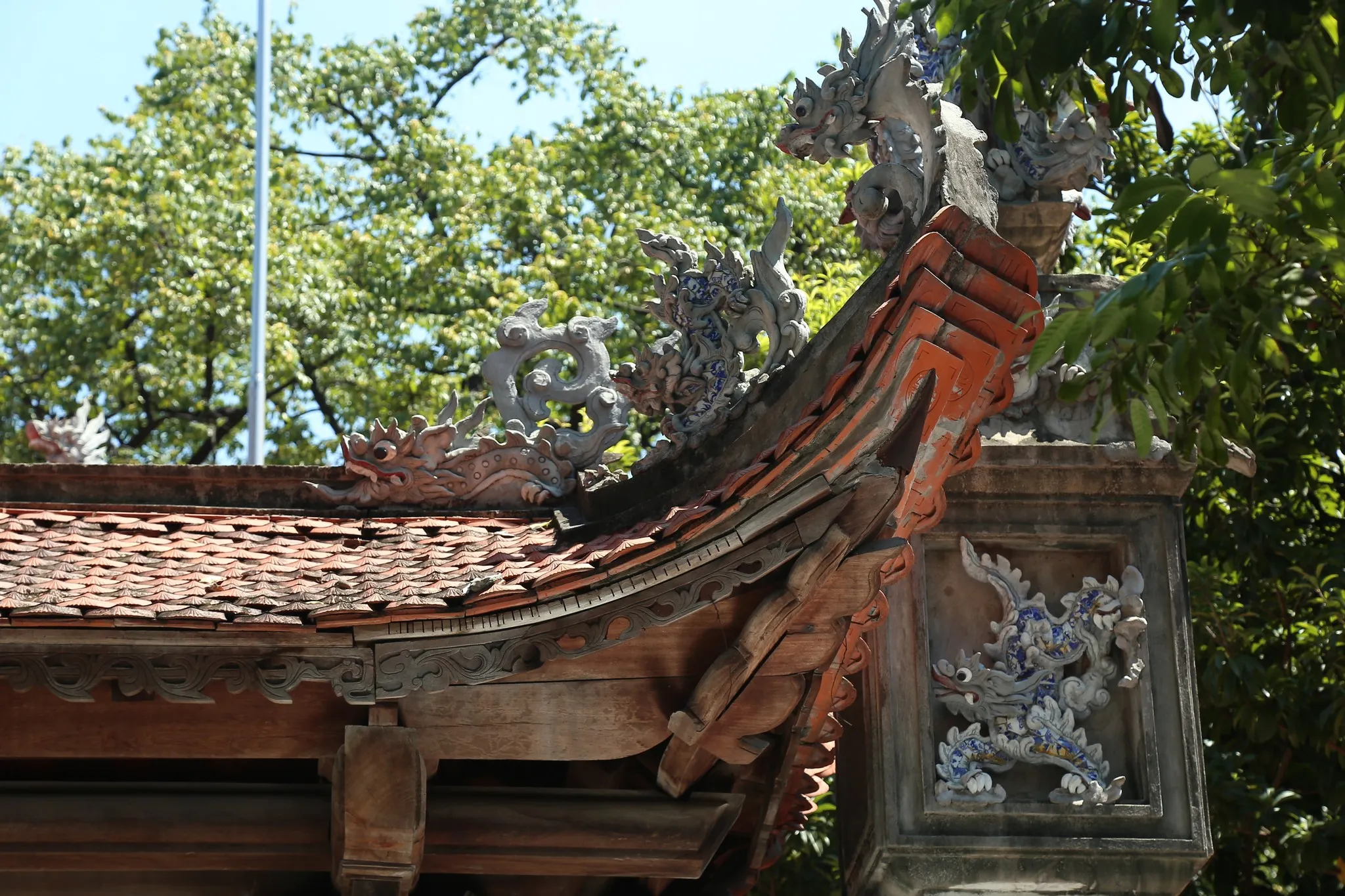 Họa tiết đầu đao mái Chùa Lưu Bái (Kiều Mai)
