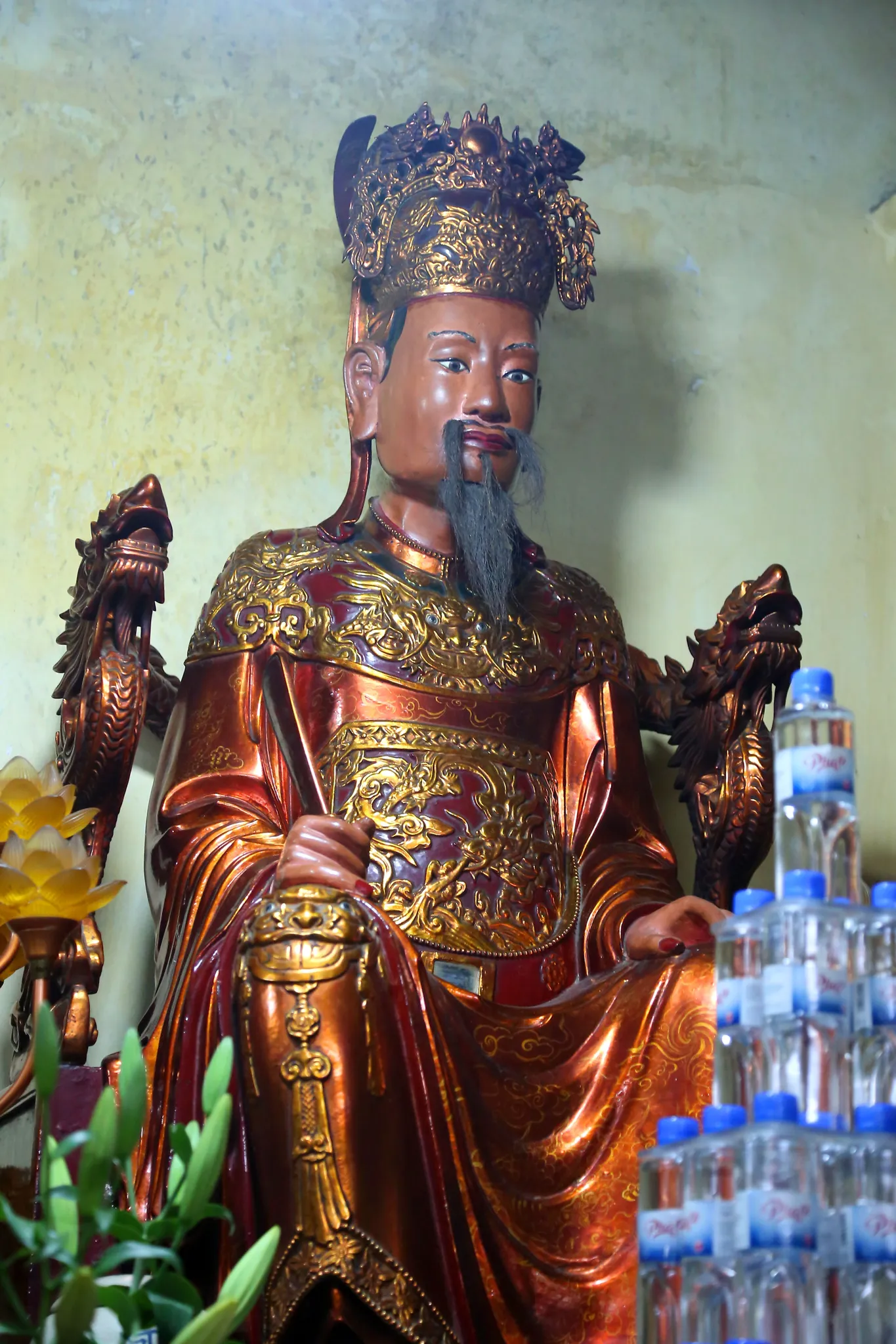 Tượng phật trong Chùa Tu Hoàng (Càn Phúc tự)