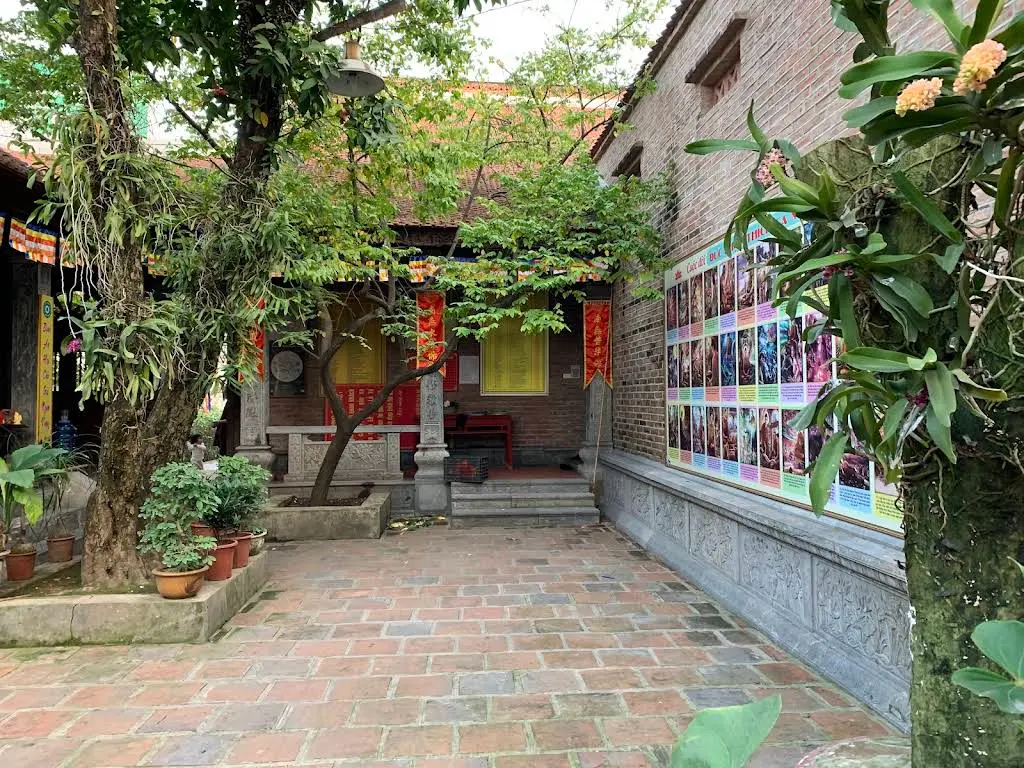 Không gian cảnh quan di tích Chùa Hộ Quốc