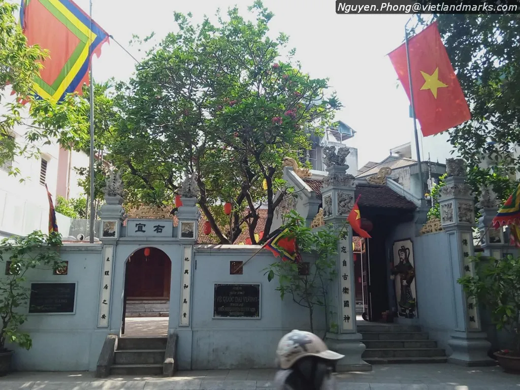 Cổng Đền Vệ Quốc