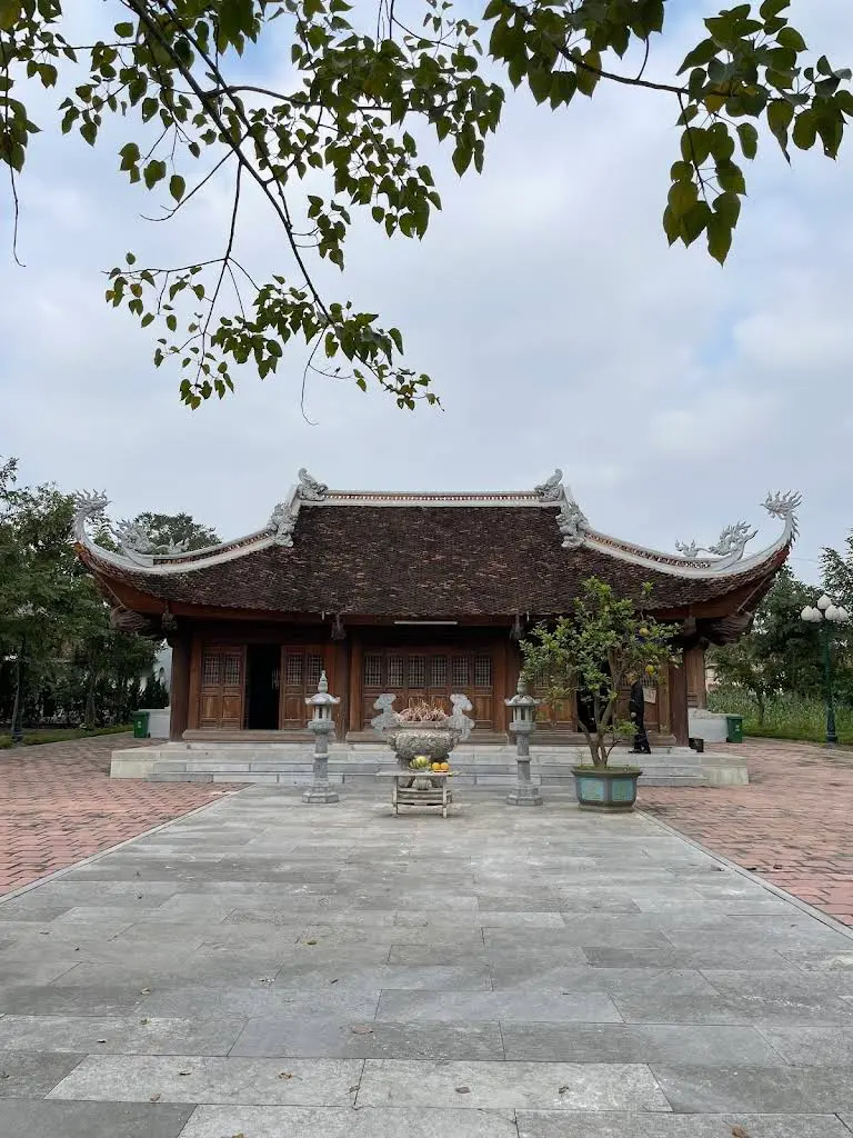 Cảnh quan di tích Từ Đường Phúc Quang