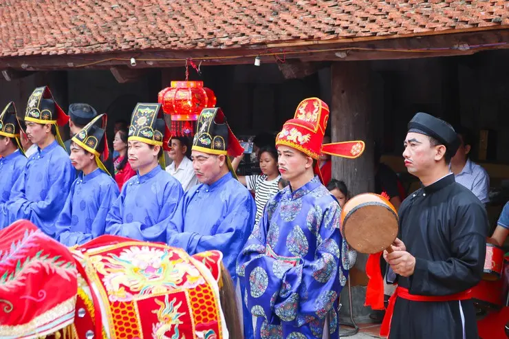 Nghi lễ tại Hội đình Phượng Cách
