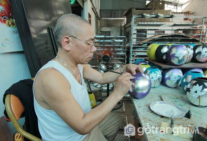 Công đoạn trang trí cho sản phẩm