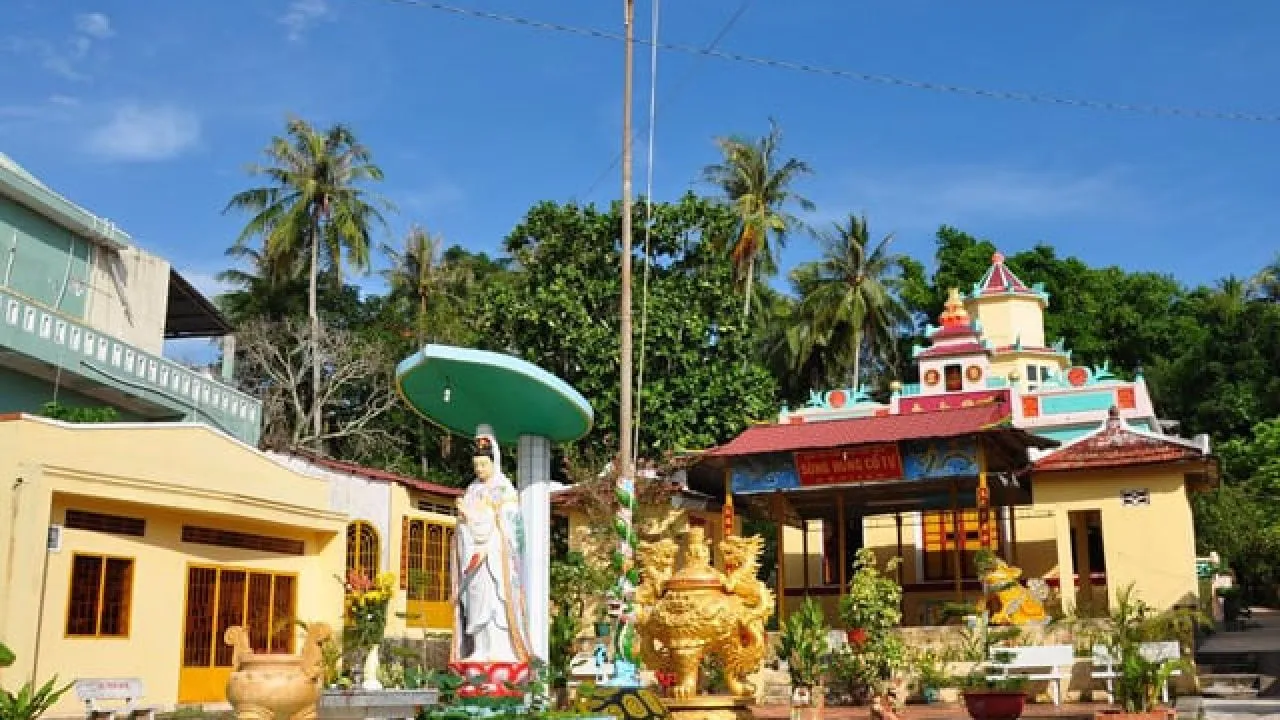 Cảnh quan Chùa Sùng Hưng
