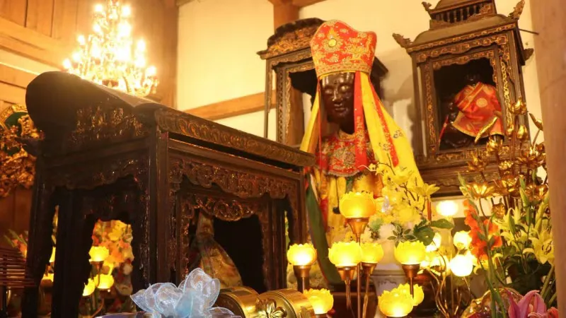 Tượng Phật mẫu Man Nương - Bảo vật quốc gia tại Chùa Tổ