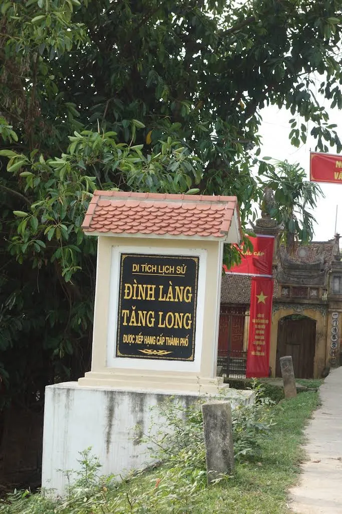 Bia di tích Đình Tăng Long