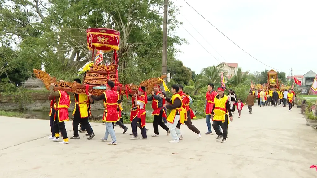 Lễ rước kiệu tại Lễ hội Kỳ Phúc (Làng Yên Cư)