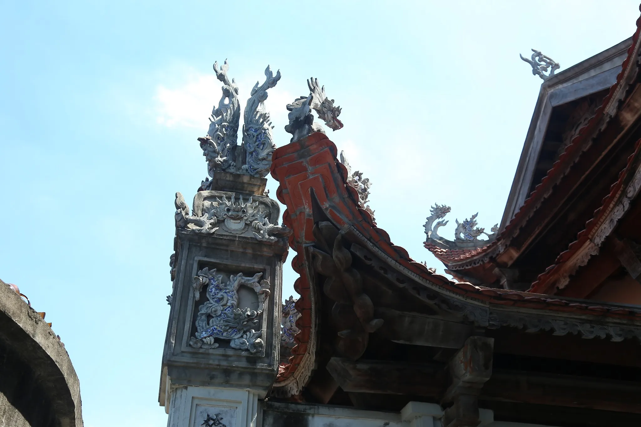 Họa tiết đầu đao mái Chùa Lưu Bái (Kiều Mai)