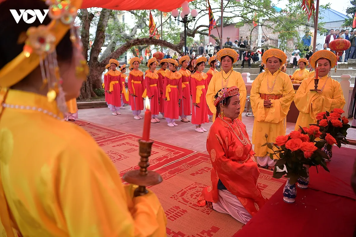 Lễ tế thân phụ, thân mẫu Đức Thánh Chử Đồng Tử tại Lễ hội Chử Đồng Tử - Tiên Dung