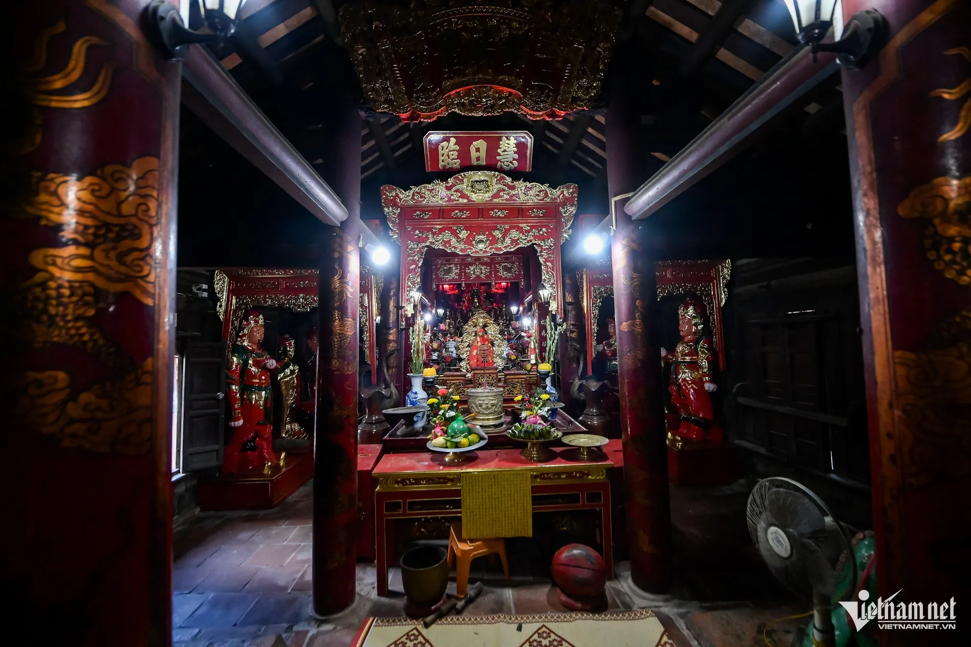 Không gian bên trong Chùa Keo Hành Thiện