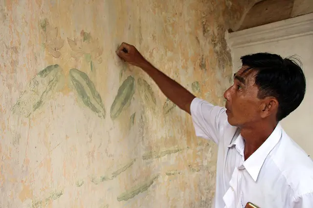 Các bức tường bên trong Khu mộ họ Trần cổ ẩn chứa những hoa văn được vẽ sắc nét