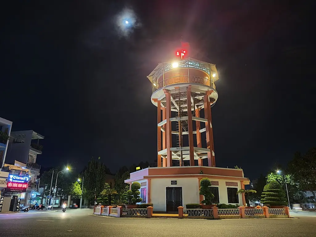 Nhà Tròn Bà Rịa về đêm