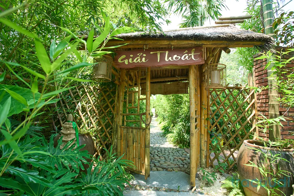 Cảnh quan di tích Chùa Thanh Âm (Chùa Cháy)