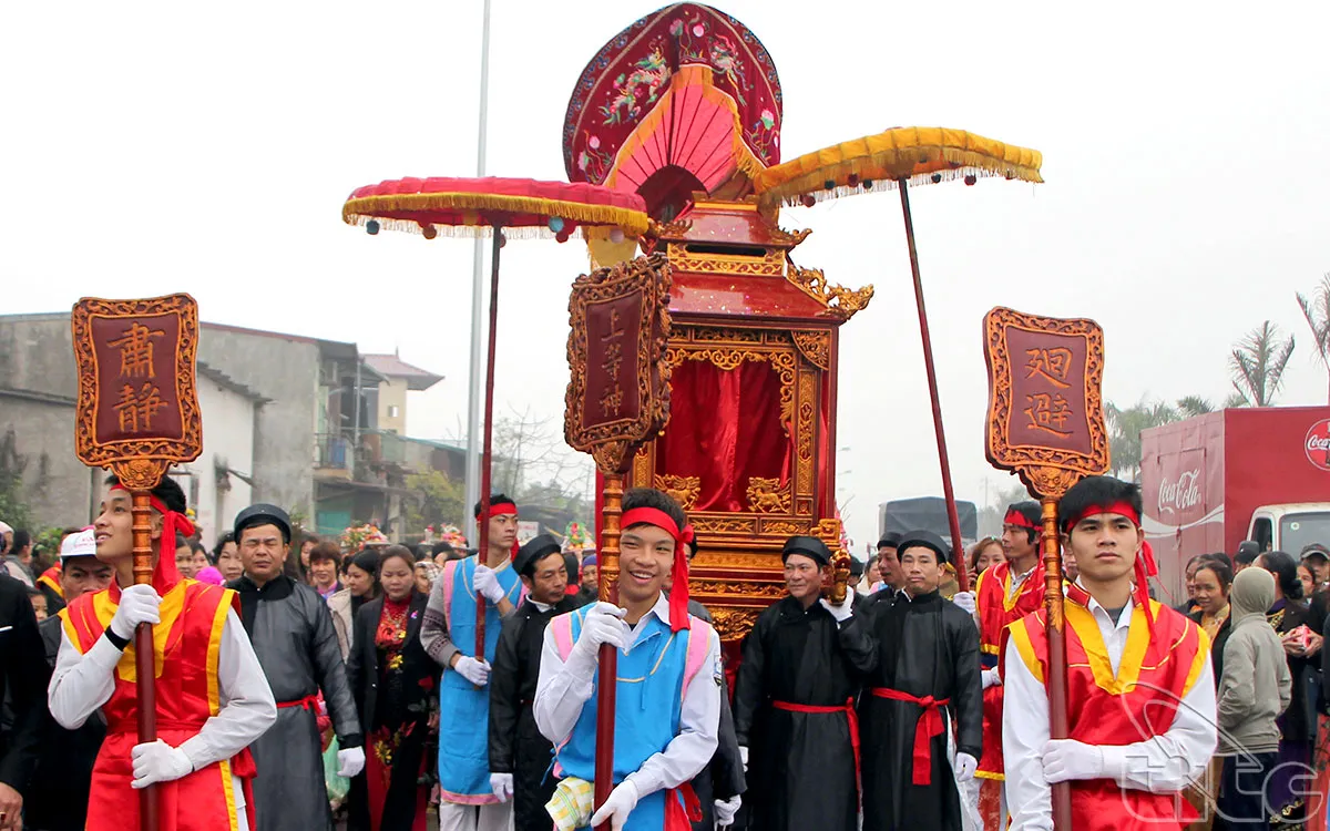 Kiệu rước Hội làng La Dương