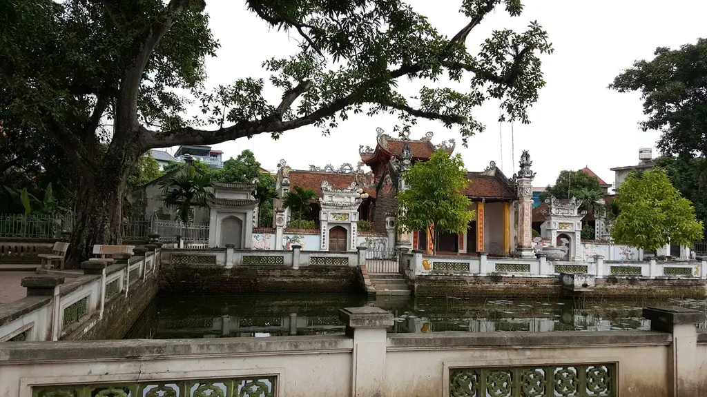 Cảnh quan di tích Đình Nội Bình Đà