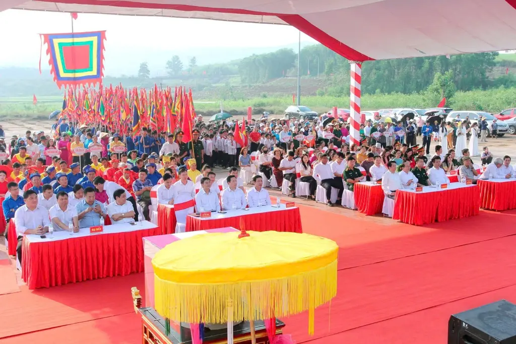 Toàn cảnh buổi Lễ hội Làng Vạc
