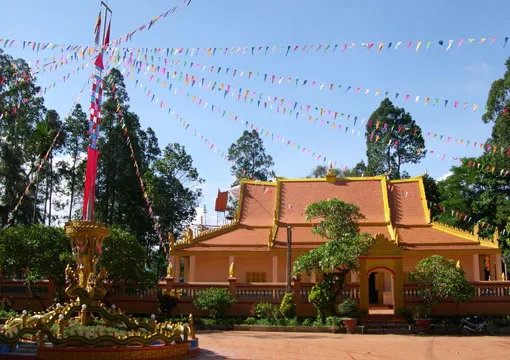 Cảnh quan Chùa Phật Lớn