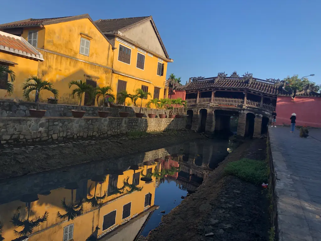 Bình minh phố cổ Hội An