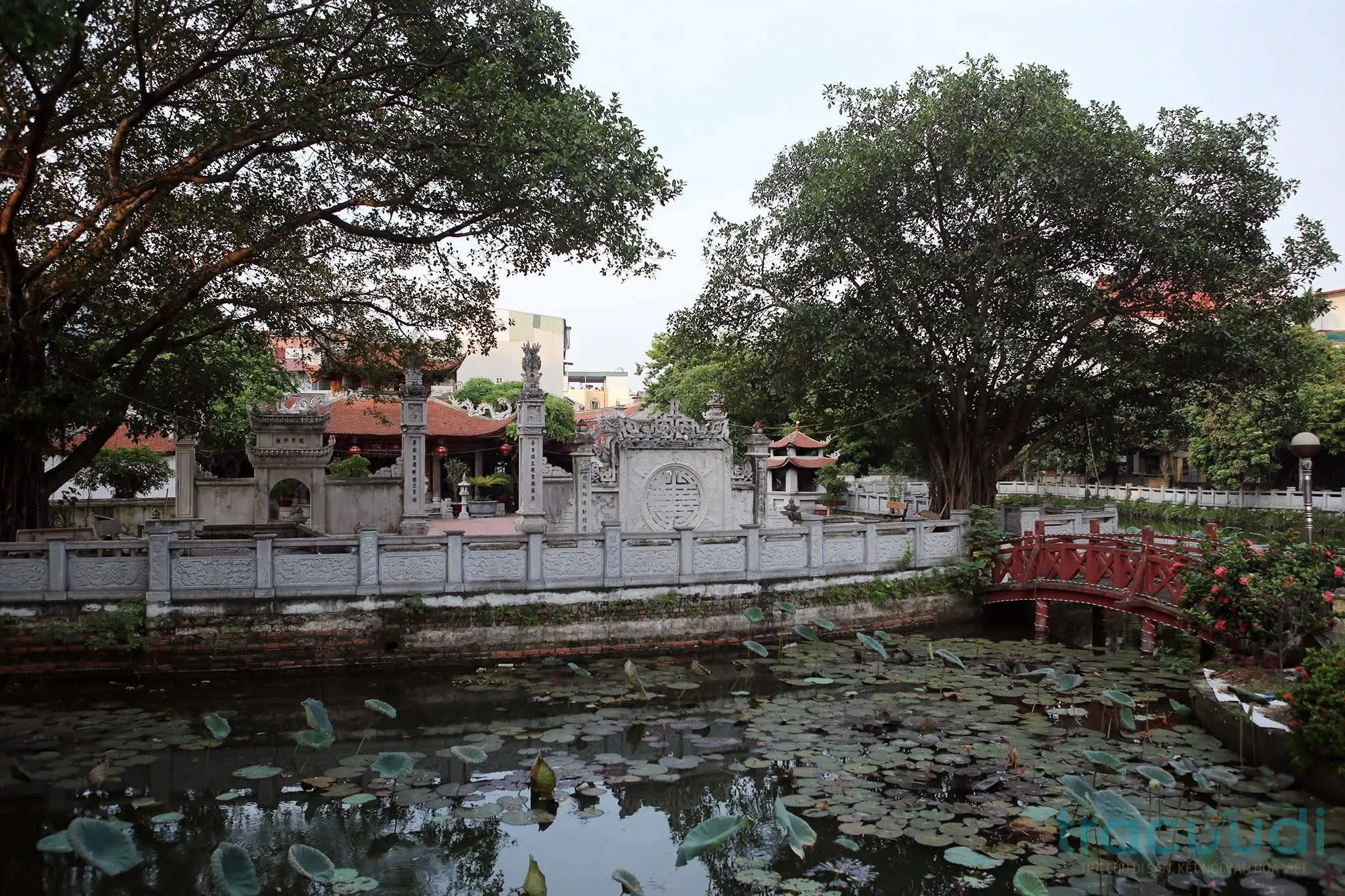Không gian cảnh quan đình Ngọc Mạch