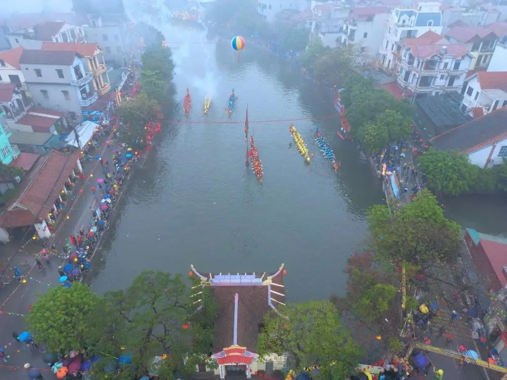 Toàn cảnh Hội bơi Đăm