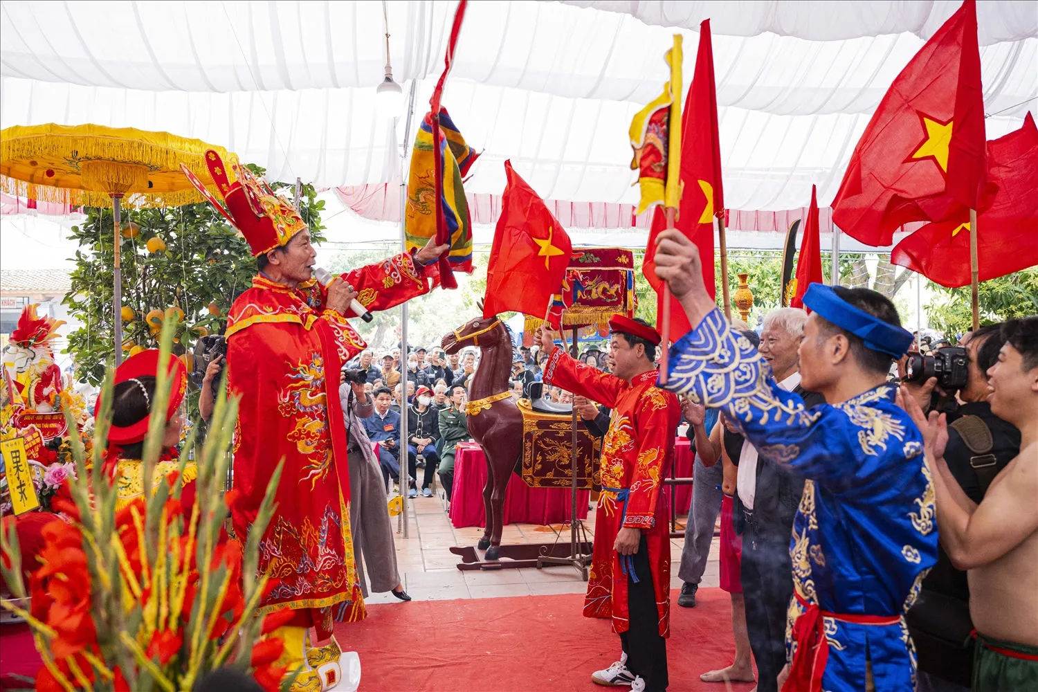 Nghi lễ tại Hội đền Hét